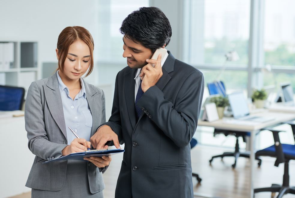 Meningkatkan Kualitas Layanan melalui Effective Communication & Customer Experience